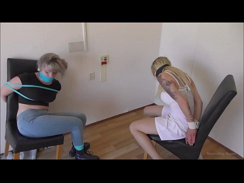 ❤️ Toksomaniulo / ligita kaj buŝoŝtopita / junulino en mizero ❤❌ Fikado ĉe eo.sexera.ru ﹏